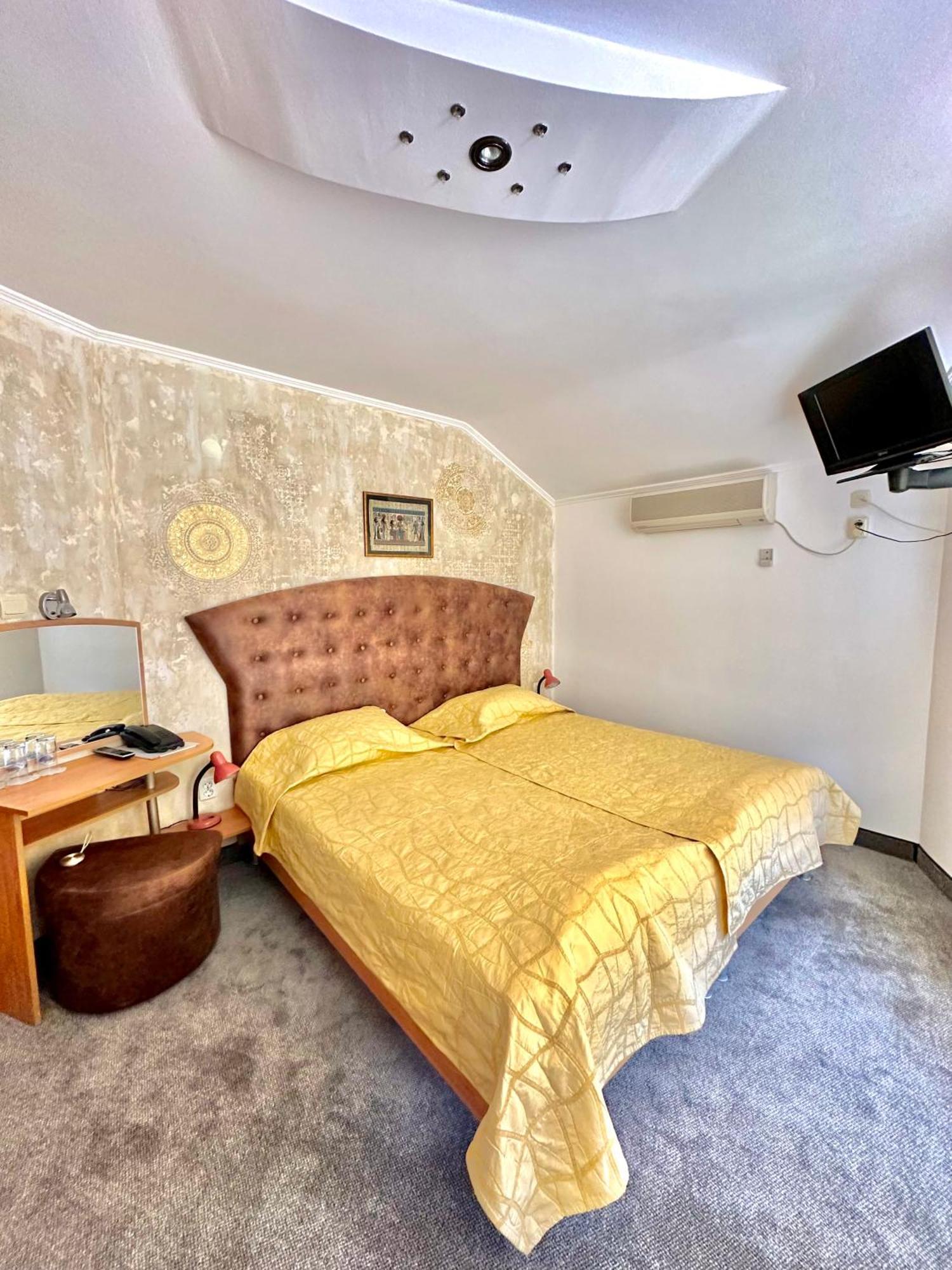 Family Hotel The Golden Fish Szozopol Kültér fotó